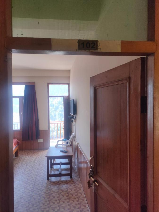Roop Mountain Homestay Манали Экстерьер фото